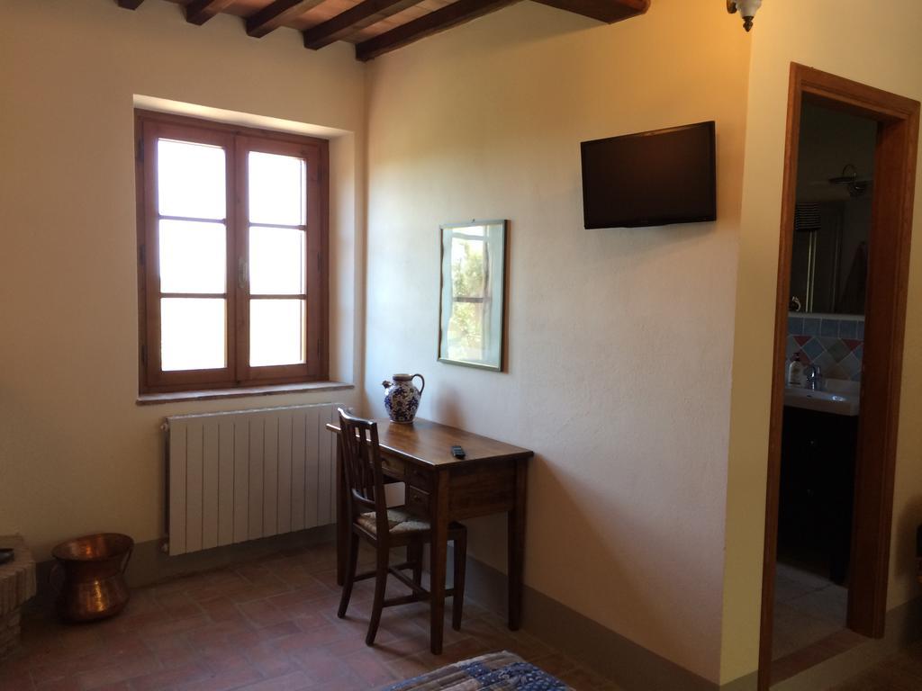 La Locanda Del Barbagianni Bed & Breakfast Santa Luce Room photo