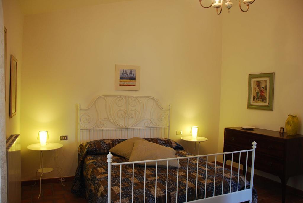 La Locanda Del Barbagianni Bed & Breakfast Santa Luce Room photo